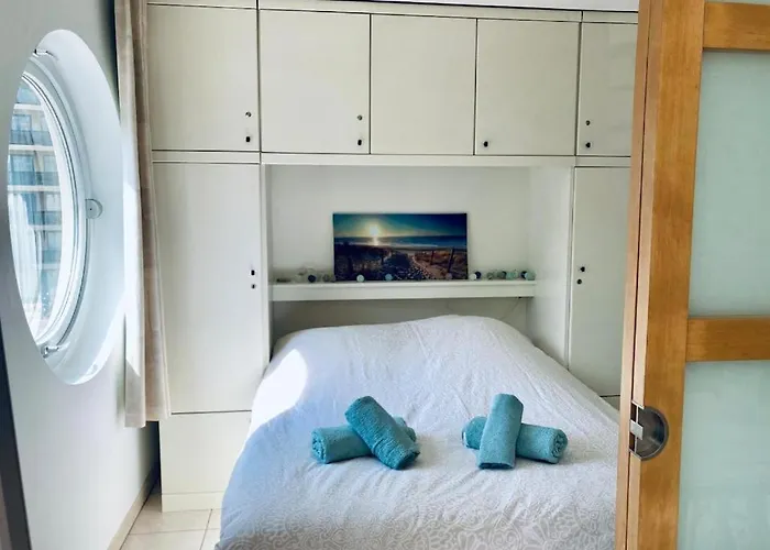 Prachtige In Met Verwarmd Zwembad * Ostende