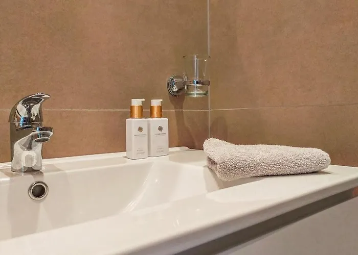 Prachtige In Met Verwarmd Zwembad Ostende