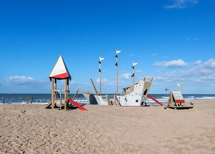 Prachtige In Met Verwarmd Zwembad Ostende